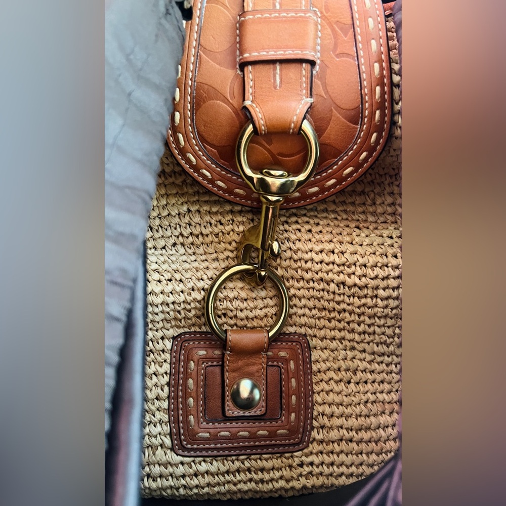 Coach, Brown and Tan raffia and leather Woven Handbag - Picture 7 of 11